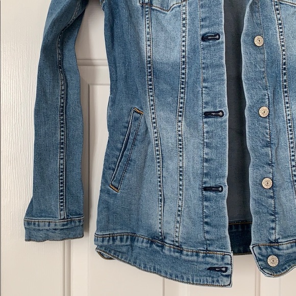 Denim jacket - Picture 2 of 4